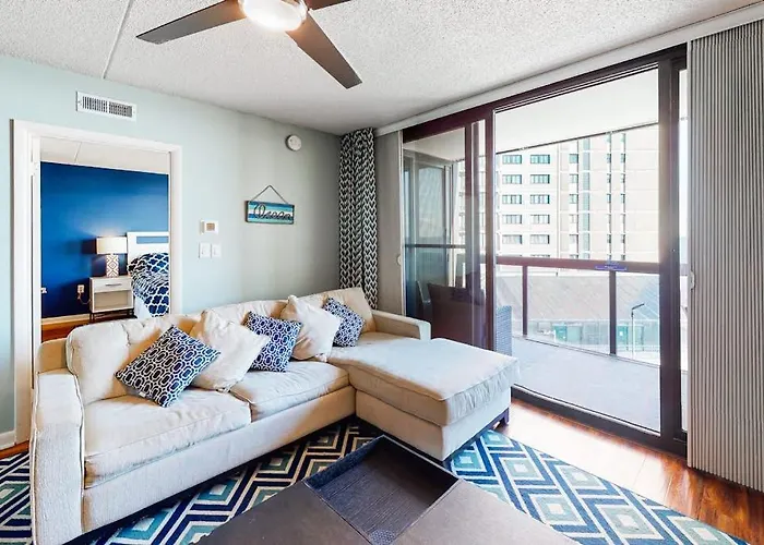 Charming Overlooking Tennis Courts With Balcony & Pools * Ocean City