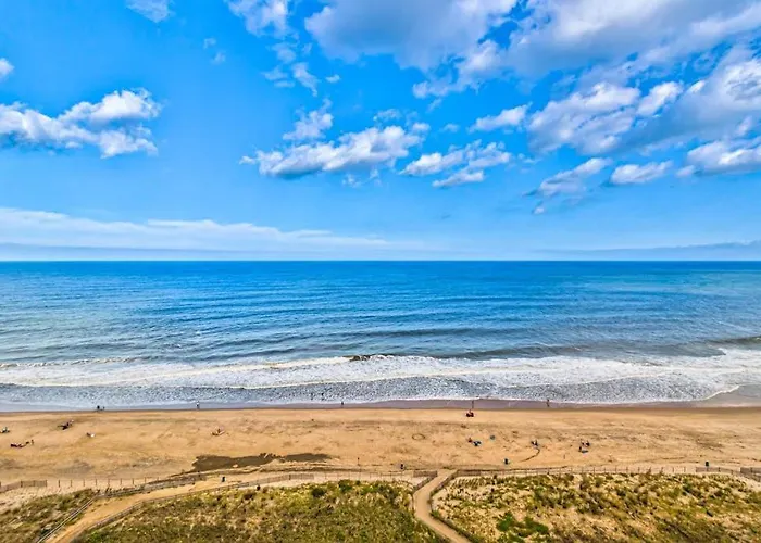 Holiday home Charming Overlooking Tennis Courts With Balcony & Pools Ocean City